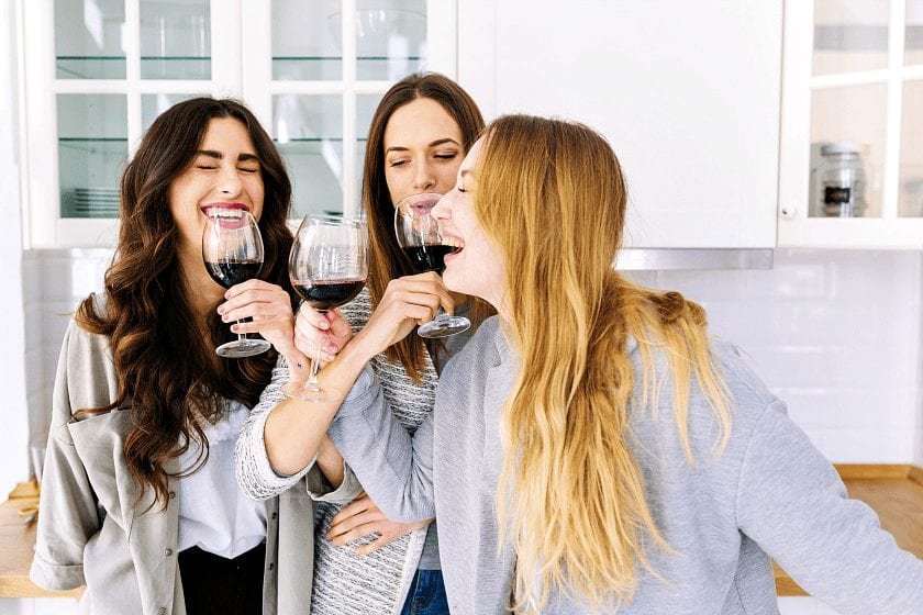 Healthy Eating Tips Tricks From The Dietitians-Drinking Alcohol-01 What Dietitians Can Teach Us About Healthy Eating
