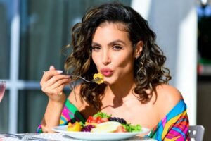 Nutrition For Recovery: Best Diet For Injured Women To Maintain Body Weight